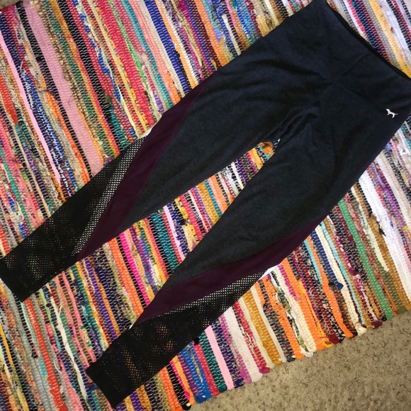 🖤PINK Outfit w/ Top and Mesh Leggings - Picture 5 of 8